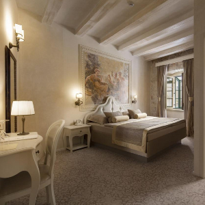Heritage Hotel Life Palace